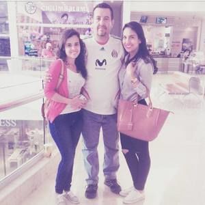 Meet your Posher, Efrain